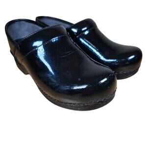 Dansko XP 2.0 Patent Black Size 37 EU 6.5-7 US Women's Professional Nursing Clog
